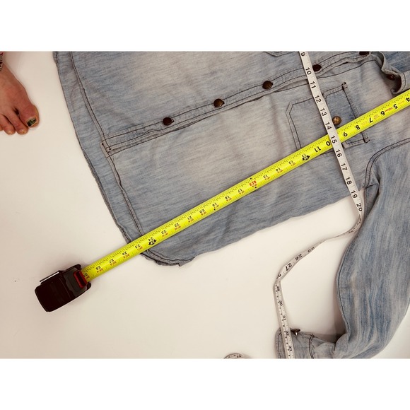 Current/Elliott The Perfect Shirt Sunfaded Chambray Button Down Shrunken Fit - Picture 9 of 9